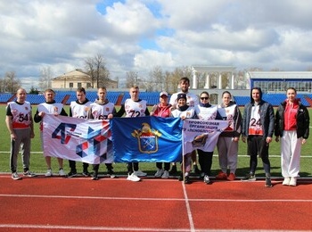 В здоровом теле - здоровый дух, даже штормовой ветер не помеха пожарным