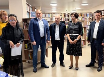 Кировскую центральную детскую библиотеку торжественно открыли после обновления