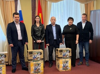 Кировский район продолжает поддерживать своих защитников