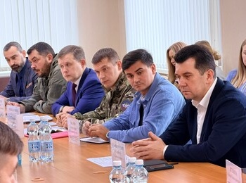 В администрации Кировского района состоялась рабочая встреча с ветеранами СВО